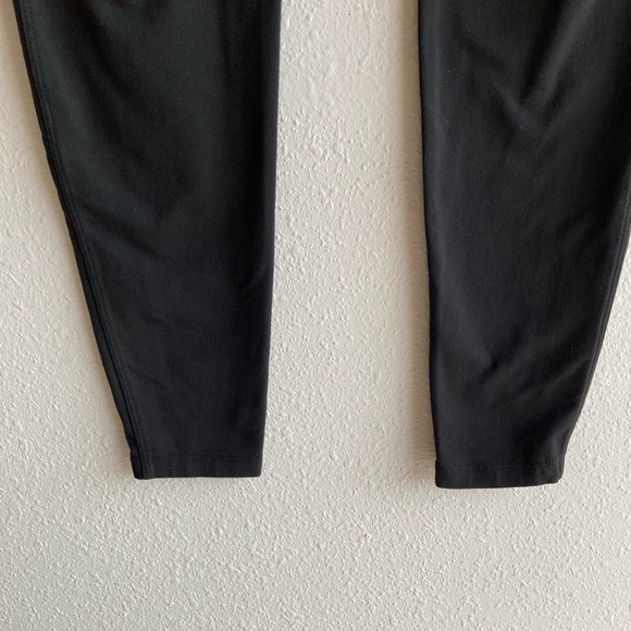 Athleta Metro Athletic High Waisted Athleisure Errands Pocket Leggings - Picture 12 of 15